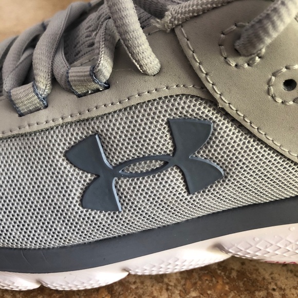 Under Armour Charged Assert Sz 6.5 Sneakers - Picture 7 of 12